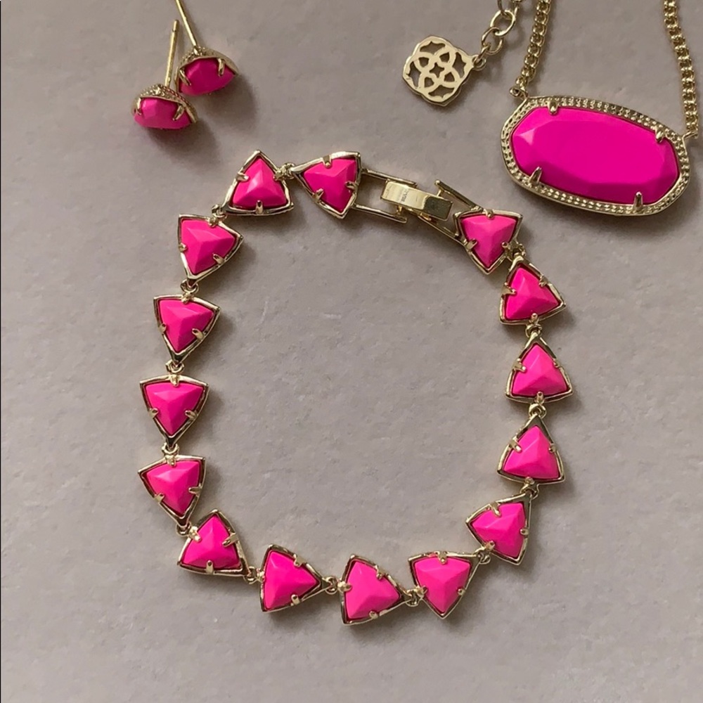 Kendra Scott bracelet